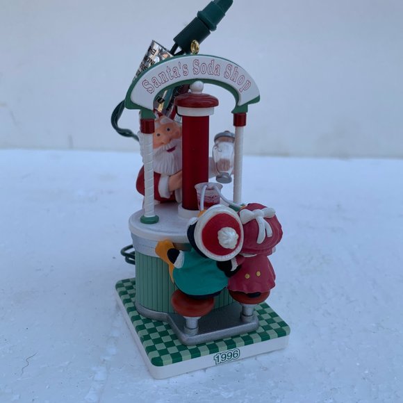 Sharing a Soda Hallmark Keepsake Magic Christmas Ornament - 1996 - Picture 7 of 10